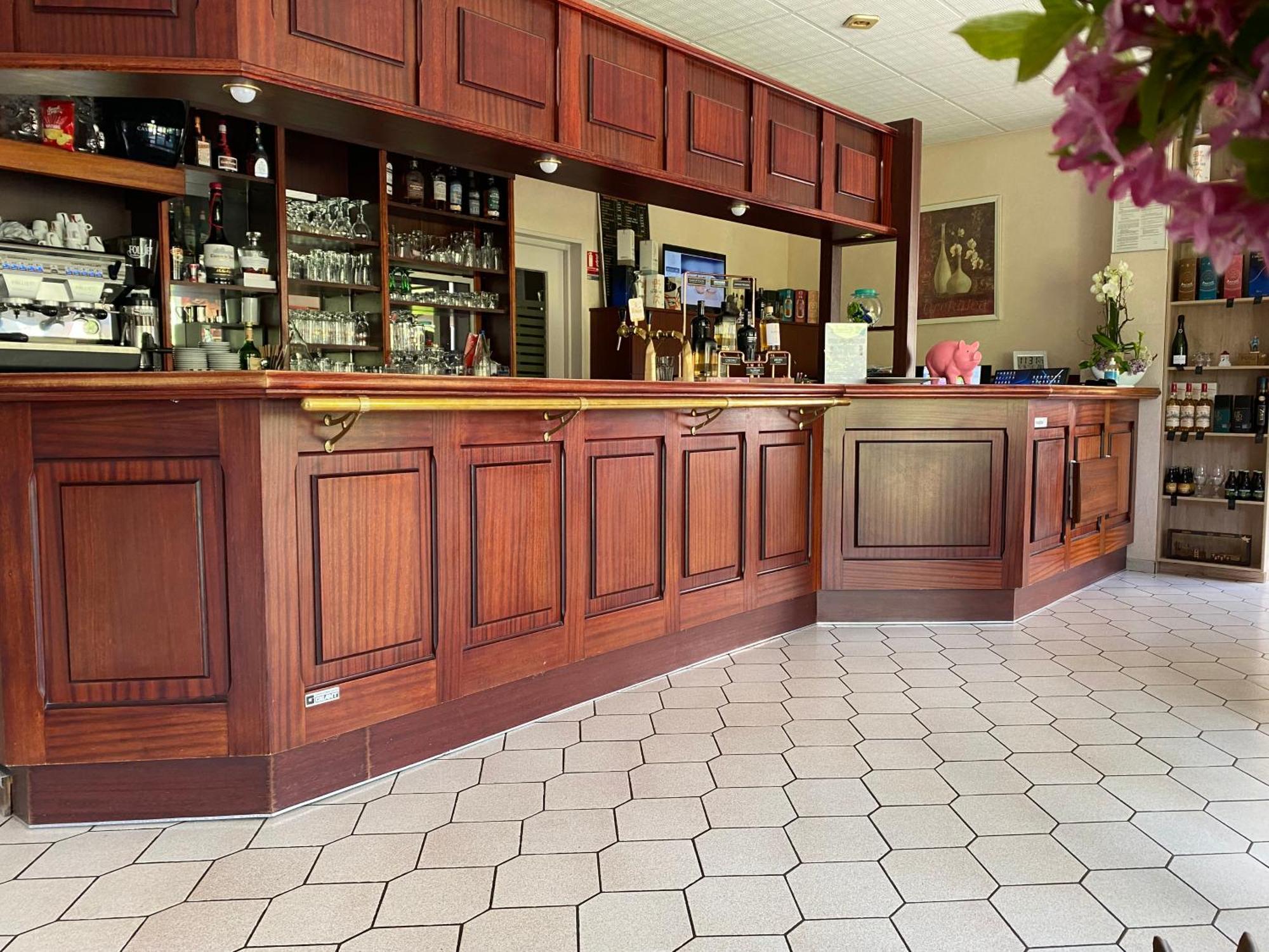 Les Orchidées Logis, Hôtel&Restaurant Verdun-sur-Meuse Esterno foto